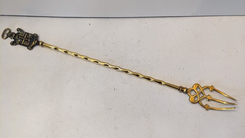 Souvenir brass toasting fork - brass,