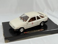 Guiloy 1/20 Scale Die Cast Model Ford Sierra XR4i - White Boxed