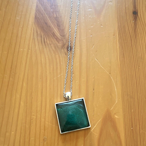 Handmade resin necklace - ., green