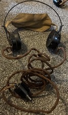 Ww2 military radio - radio, headphones