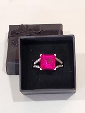 9ct White Gold Emarald Cut