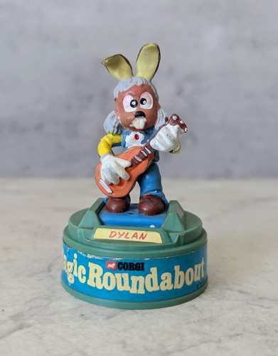 Corgi toys 868 dylan magic - toys,