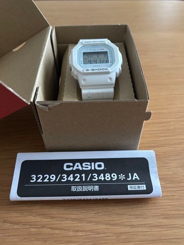 Casio shock 5600 - g-shock, white