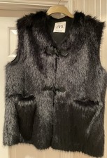 Zara Black Faux Fur Gilet Size