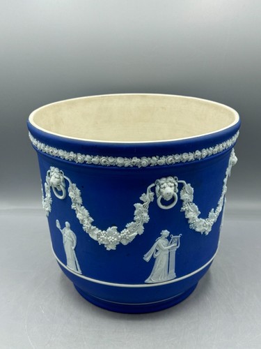 Rare wedgwood jasper ware - rare,