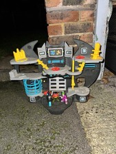 Fisher Price Imaginext DC Super Friends Transform Bat Cave Play Set W/ 2 Figures