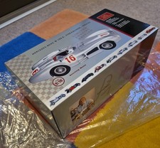 CMC _M059 1:18 MERCEDES BENZ W196R #16 Streamliner_MOSS SIGNATURE EDITION_NEW IB