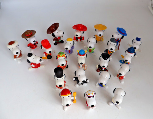 Vintage minature snoopy - vintage,