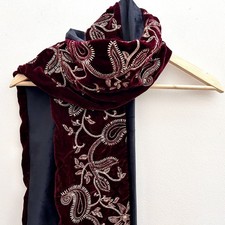 Ladies Luxurious Embroidered