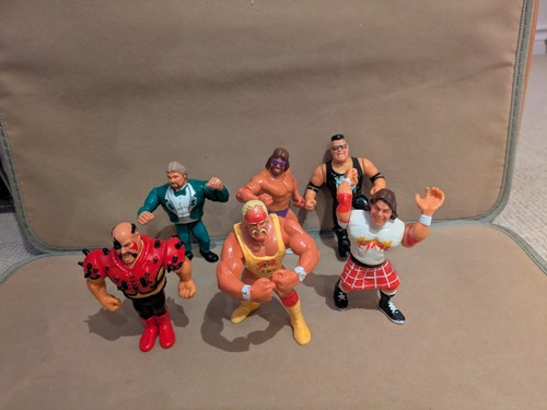 Wwf wrestling figures 90 - 6,