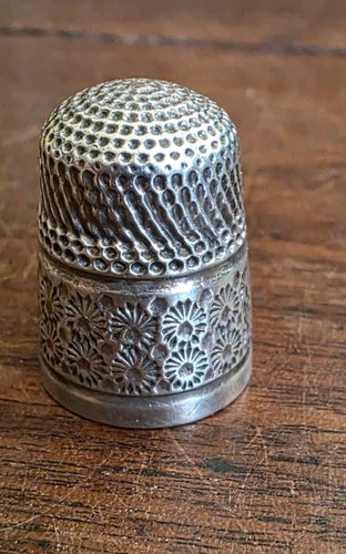Sterling silver thimble - ,, henry