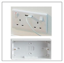 Double Wall Plug Socket 2 Gang