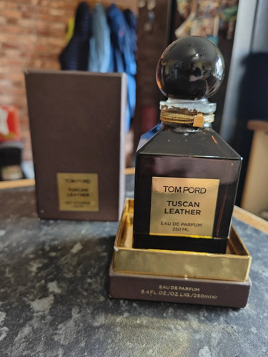 Empty decanter tom ford tuscan - tom,