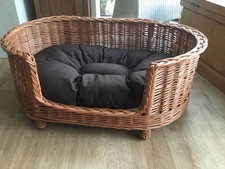 Luxury large wicker pet dog basket