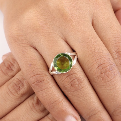 Green peridot gemstone - peridot,