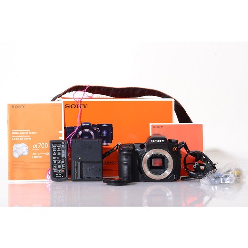 Sony alpha 700 digital camera - digital,
