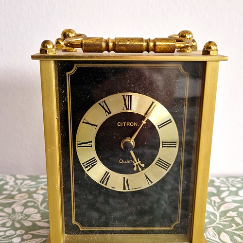 Citron quartz carriage - carriage, clock