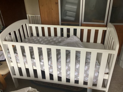Childs cot white - cot,, be
