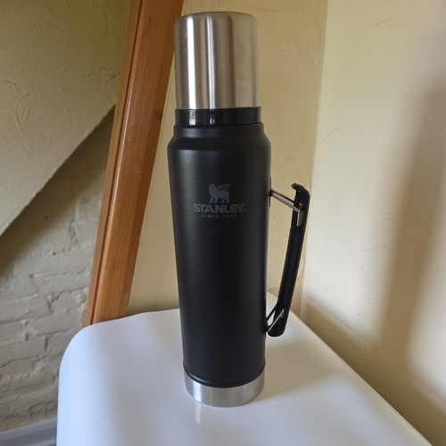 Classic stanley flask - classic, vacuum