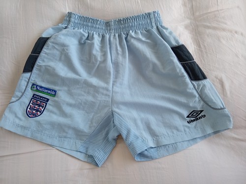 England 2000 2001 football - england, 2000-2001