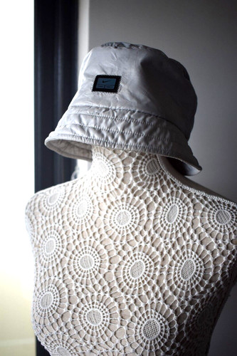Nike bucket hat padded vgc - bucket, m/l
