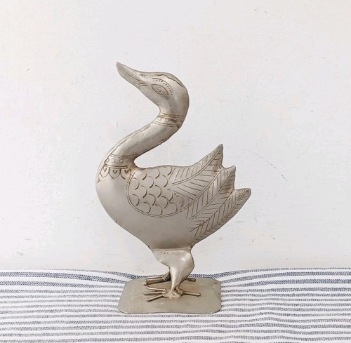 Vintage silver tone - tone, swan
