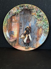 The Visitor Collector Display Plate Wedgwood Fine Bone China Ltd Edition