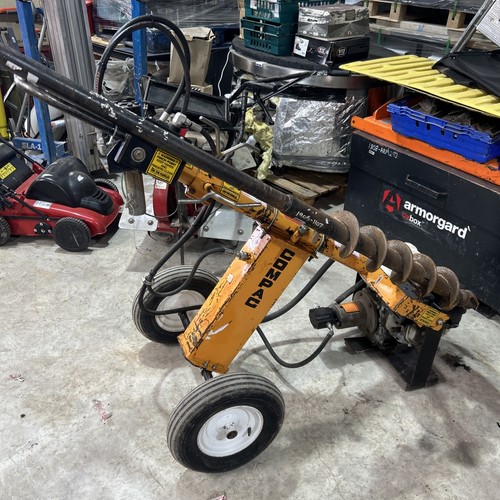 Compac petrol earth auger - , post