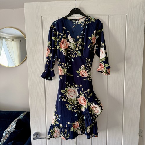 Boohoo bnwt navy floral - boohoo,