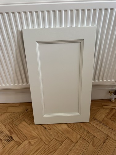 Howdens elmbridge porcelain - howdens,