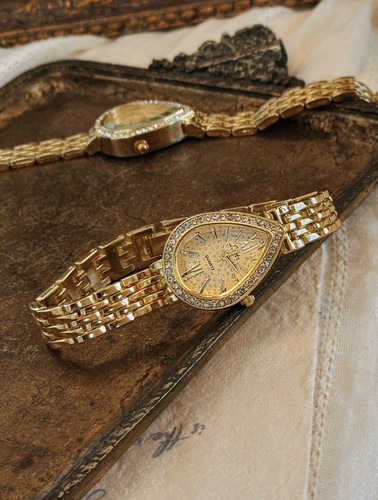 Vintage gold teardrop ladies - gold,