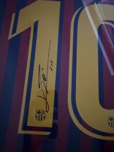 Framed signed lionel - signed, messi
