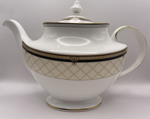 Royal doulton 2002 - doulton, h