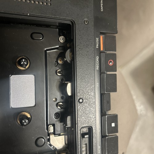 Sony cassette deck pro - tc,