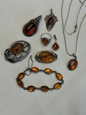 Vintage Baltic Amber & Sterling Silver Jewellery Lot –Brooches, Pendants 57+G
