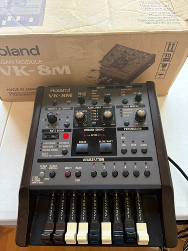 Roland synthesizer - roland, vk