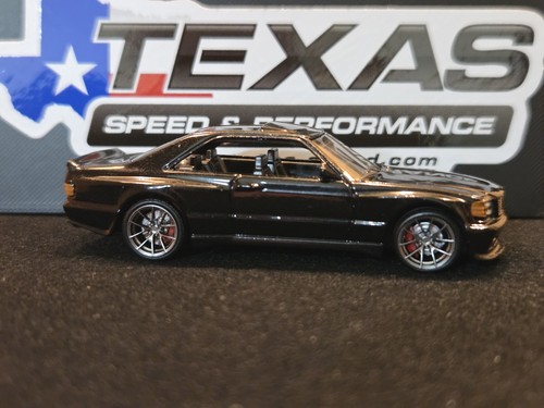 2023 mercedes benz 560 - 1:64-,