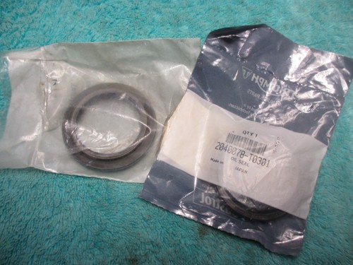 Triumph fork oil seal - triumph,