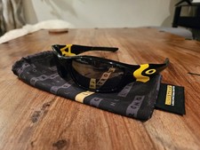 Oakley Livestrong Straight Jackets  Sunglasses Code 12-792