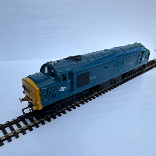 Hornby class 37 - hornby,