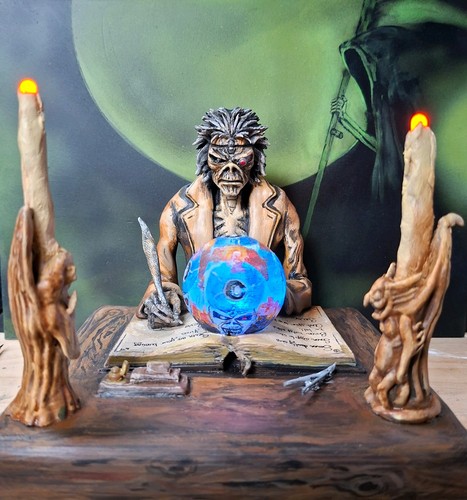 Eddie clairvoyant figure - figure, with