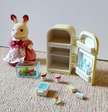 Sylvanian Families Chocolate Rabbit Mother Set (Fridge)