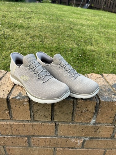 New sketchers beige slip - new,