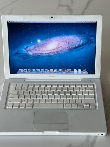 2008 apple macbook core 2 - apple, 13"