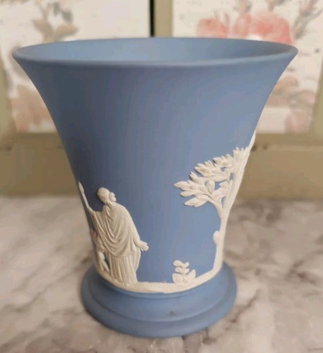 Wedgewood blue jasperware - blue,