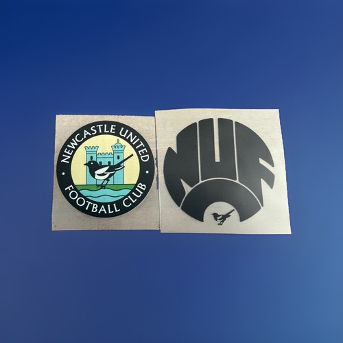 Newcastle united plastic badge - newcastle,
