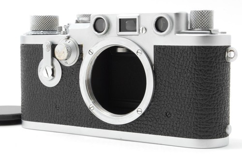 Red dial near mint leica - red, mint]