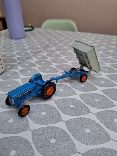 Lesney farm toys - , fordson