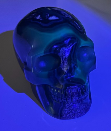 Fluorescent agate carved skull - agate,