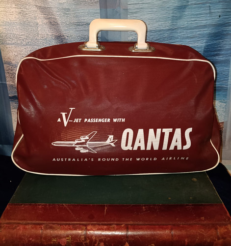 Vintage qantas cabin bag jet - qantas,